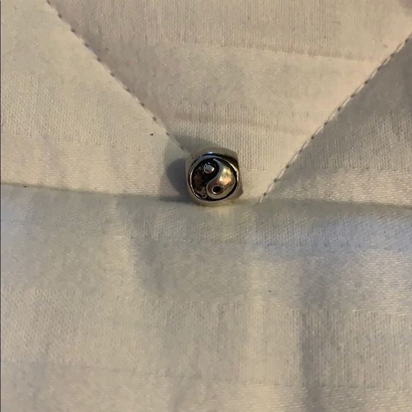 Chamilia Sterling Charm ying yang - Picture 4 of 4